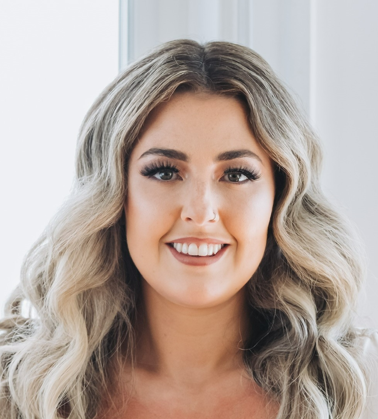 Summary headshot: Sienna Thomas-Clark