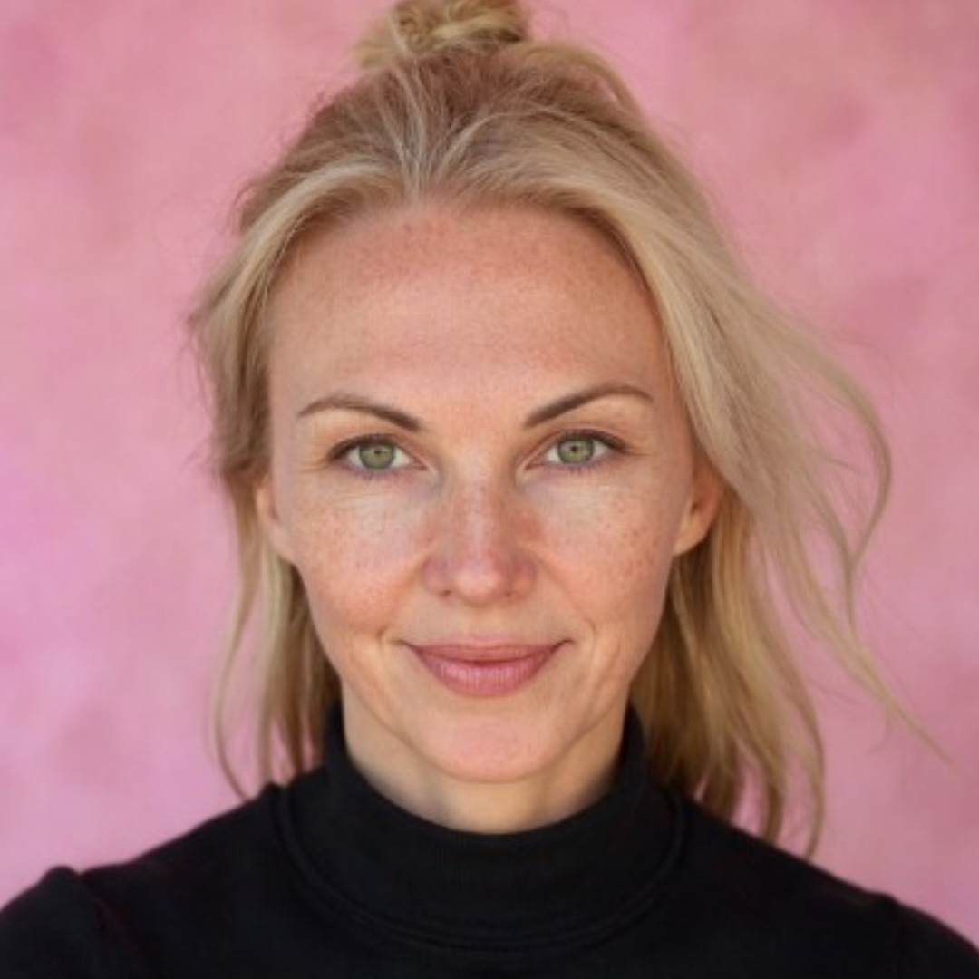 Headshot of Andrea King