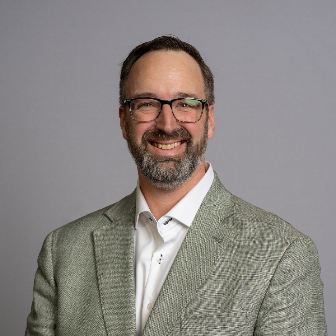 Headshot of Chris Hickey