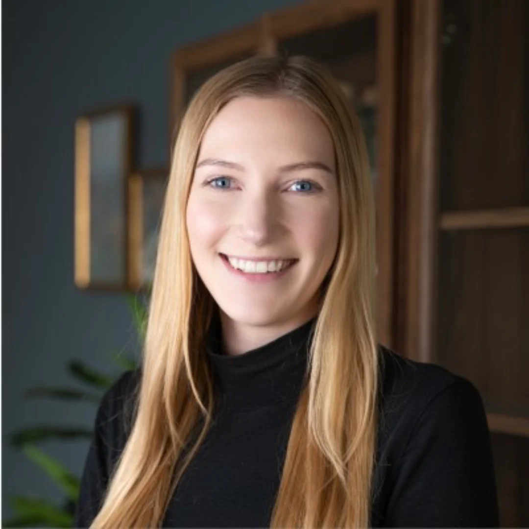 Headshot of Hayley McLellan